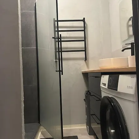 Le Coteau Center Near Train Station * Poitiers