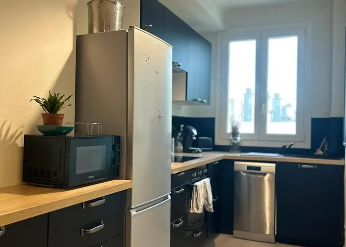 Le Coteau Center Near Train Station *